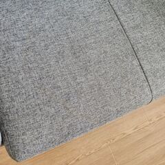 【決まりました】脚付きグレーソファベッドの画像