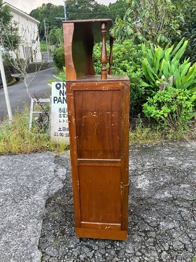 早いもの勝ち！収納付き食器棚