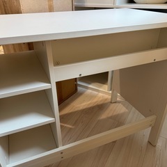 IKEA デスク (BRUSALI ブルサリ)の画像