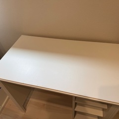 IKEA デスク (BRUSALI ブルサリ)の画像