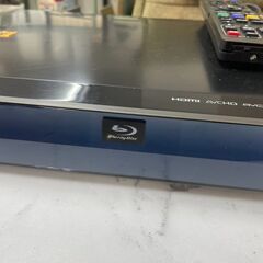 リサイクルショップどりーむ荒田店　No4608 ブルーレイレコーダー　東芝　2010年製　３２０GB　リモコン付き♪　動作確認OK♪の画像