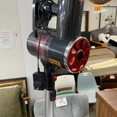 リサイクルショップどりーむ荒田店　No4616 充電域コードレスクリーナー　サイクロン式　PRETTYCAREの画像