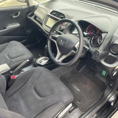 🉐【支払い総額29万円】車検令和9年3月28日H22年   ホンダ　フィット　G 10th アニバーサリー　SDナビ　ワンセグ　ETC  スマートキー調子良好！の画像