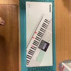 CASIOの光ナビゲーションキーボード、LK-512の画像