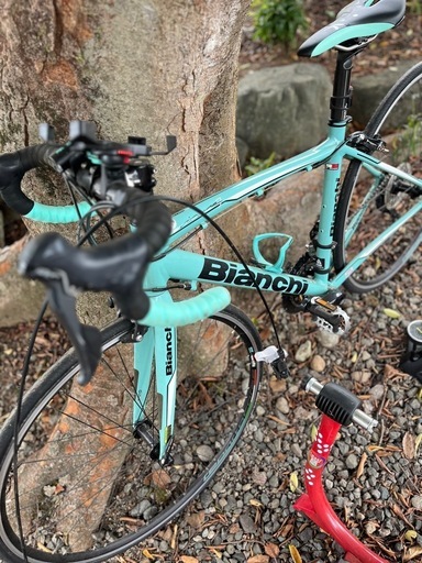 17年式Bianchi VIANIRONE7SORAロードバイク