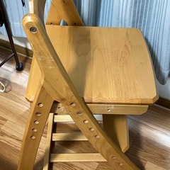 学習机の椅子のみ　ニトリ　キャスター付きの画像