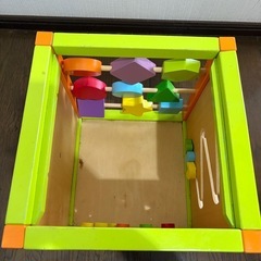 こどものおもちゃ＊マルチアクティビティキューブの画像