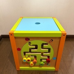 こどものおもちゃ＊マルチアクティビティキューブの画像