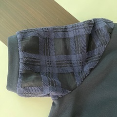 藍色の洋服の画像