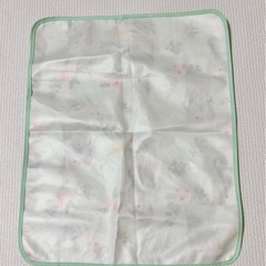 新品未使用　おむつ替え防水シートの画像