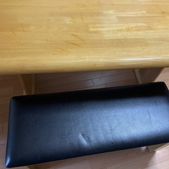 ダイニングテーブル　木製の画像