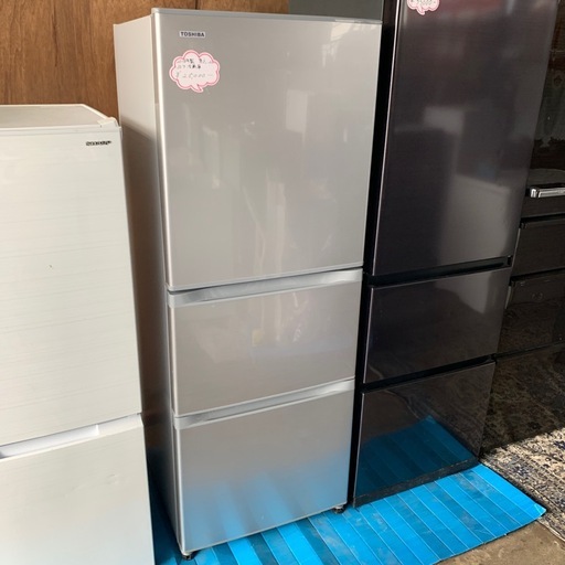 2018年製　東芝　冷蔵庫　GR-K33S