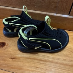 プーマサンダル13センチの画像
