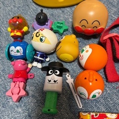 アンパンマンおもちゃセット　ミニギター　ナップサック　手提げバッグ　マグカップ(新品) の画像