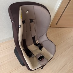 チャイルドシート　Joie