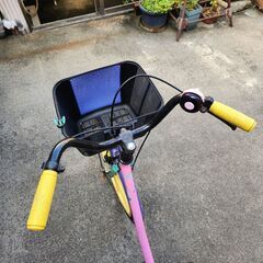 子供用自転車カギ付きの画像