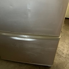 SHARP 2011年製 ノンフロン冷凍冷蔵庫SJ-PW42T-Sの画像