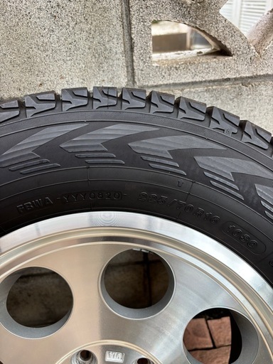おさお様
専用ジムラインタイプ2 デリカD5 ホイール　タイヤ　スタッドレス 