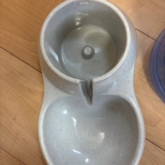 無料　中古 ペット用給水機3.8Lの画像