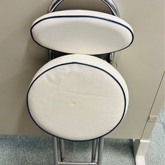 折りたたみチェア　ホワイトの画像