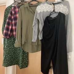 レディース　服　まとめ売り１５着くらいの画像