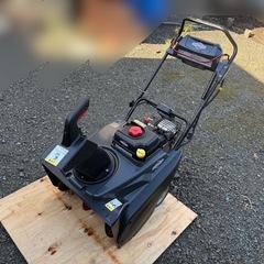 小型エンジン式除雪機 Briggs ＆ Stratton 1222EEの画像