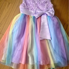 女の子　ドレス140センチ(ほぼ新品)