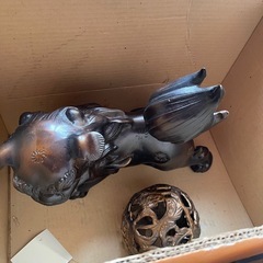 玉獅子 置物 / 和風置物 獅子 悪霊退散 縁起物 神社仏閣 魔除け 重いです の画像