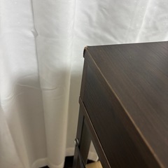 勉強机と椅子のセットの画像