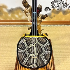 沖縄三線！新品！貴重！知念大工型！本蛇皮！本張り！【一枚張り】⑯の画像