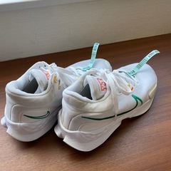 NIKE ナイキ　バスケットシューズの画像
