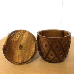 HAWAII彫刻入　木製パイナップル型小物入れの画像
