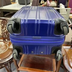 Legend waiker キャリーバッグ 鍵付き 幅41×奥行26×高さ58ｃｍ ブルー/青 スーツケース 札幌市手稲区の画像