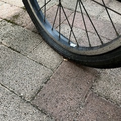 子ども自転車　低学年　赤色の画像