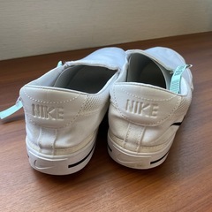 NIKE ナイキ　スリッポンの画像