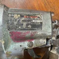 5、日立釘打ち機NV65mmの画像