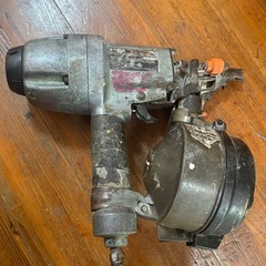 5、日立釘打ち機NV65mmの画像