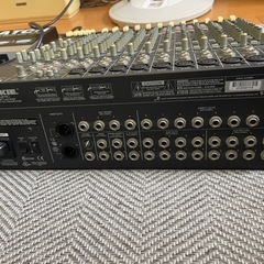 MACKIE マッキー1642-VLZ PRO  16チャンネル ミキサーの画像