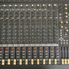 MACKIE マッキー1642-VLZ PRO  16チャンネル ミキサーの画像