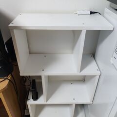 【決まりました】白い本棚の画像
