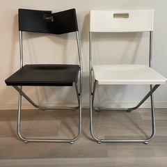IKEA 折り畳みチェア2脚セットの画像
