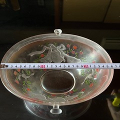 【未使用】ガラスのバスケットの画像
