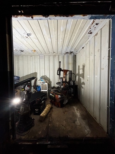 一時締切　タイヤチェンジャー