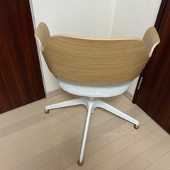 イケヤのチェアの画像