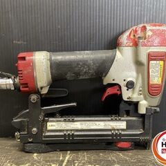 【引き取り限定】【中古品】MAX マックス TA-225/1025J 常圧 エアネイラ タッカー ステープル肩巾:10mm/足長:13-25mm 空気圧範囲:0.4-0.8MPa ※本体のみの画像