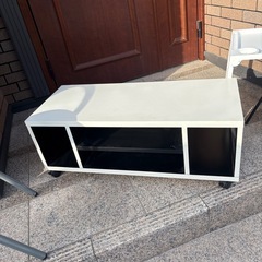 テレビ台の画像