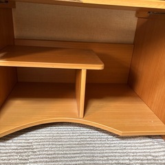 パソコンデスクの画像