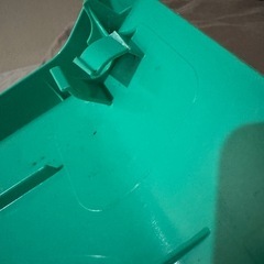 白いわんぱくジム滑り台の画像