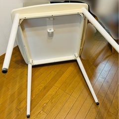 白　テーブル　傷汚れありの画像