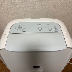除湿機　プラズマクラスター　sharp cv-j71-wの画像